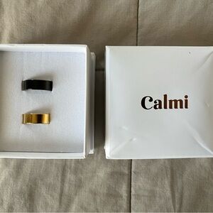 Calmi Black and Gold Rings Set